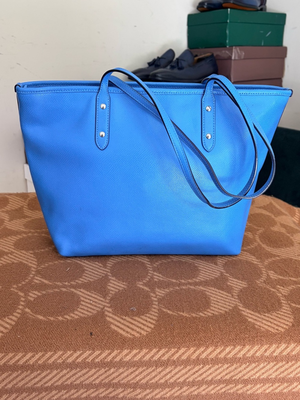 *pre-loved* Vintage COACH city tote with zipper - Picture 2 of 8